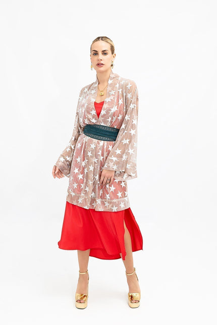 Janara Jones | Złote kimono w srebrne gwiazdki