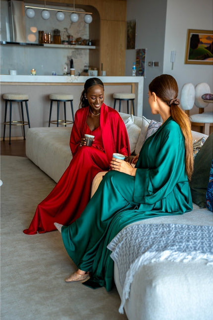 Janara Jones | Burgundy Satin Abaya Kaftan