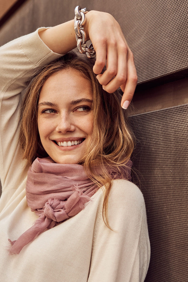 Bel Cashmere | Fular ultra fino de cashmere en color rosa oscuro