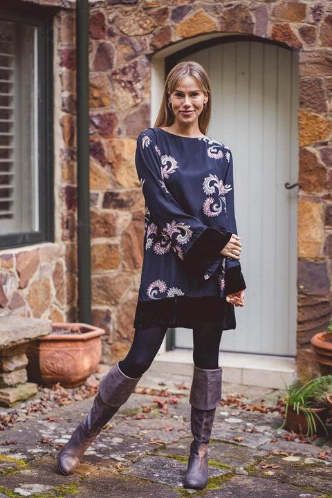 Violet Fish I Sasha Dress - Paisley Black