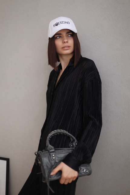 BÚDZIKO | AMELIA BLACK PLEATED SHIRT