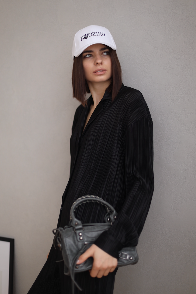 BÚDZIKO | AMELIA BLACK PLEATED SHIRT