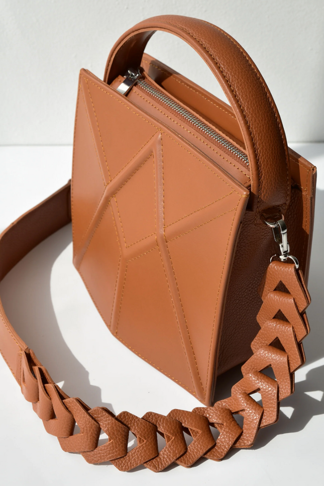 Gerda Retter Design | Facet Crossbody bag with handle