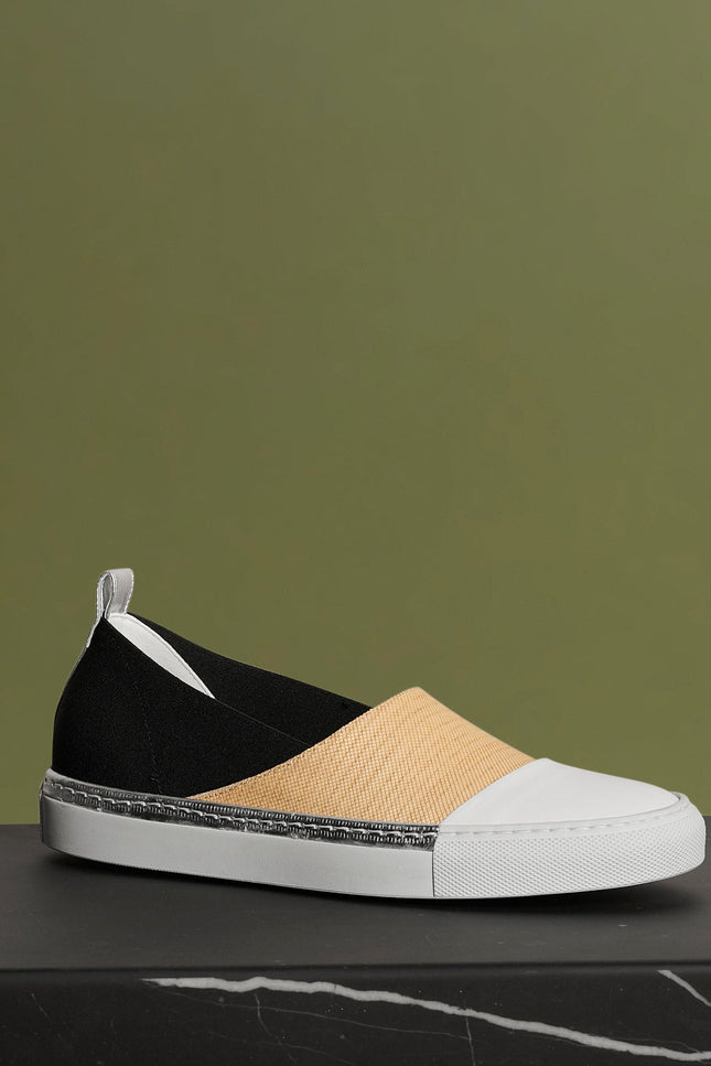 O2 Monde | Shalvi Flats ash