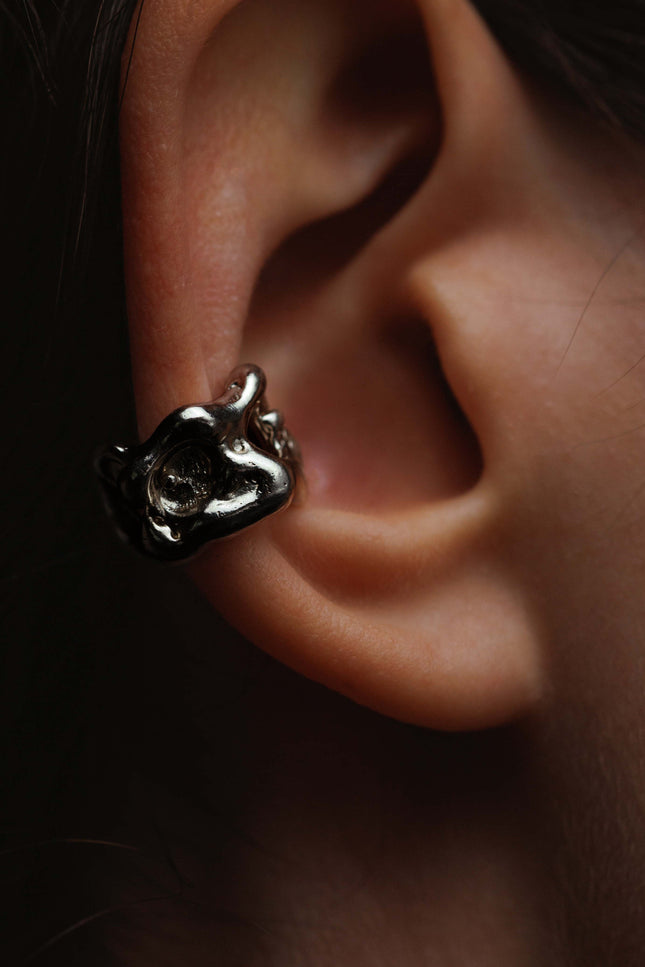 SIMA GINA | Ear Cuff - Hoops 'Wide Lava'