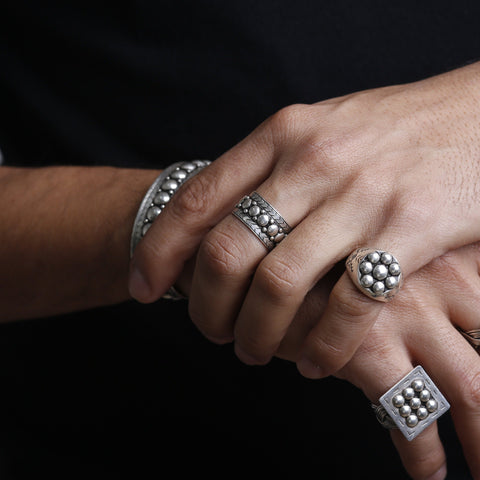 Yelli Jewels | Double Studs Ring