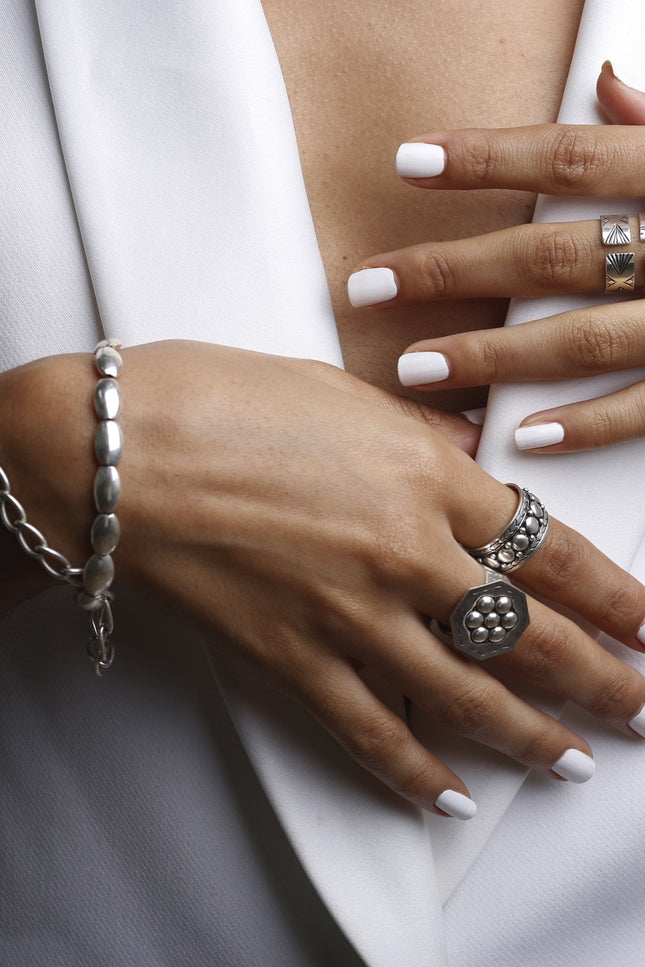 Yelli Jewels | Double Studs Ring