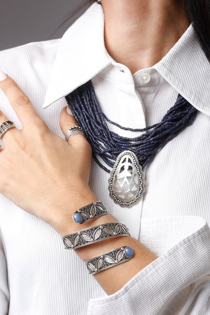 Yelli Jewels | Dark Blue Teardop Pendant Nacklace
