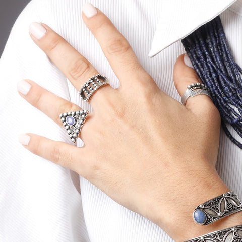 Yelli Jewels | Sapphire Fibula Ring