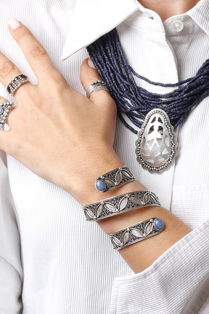 Yelli Jewels | Blue Snake Bracelet