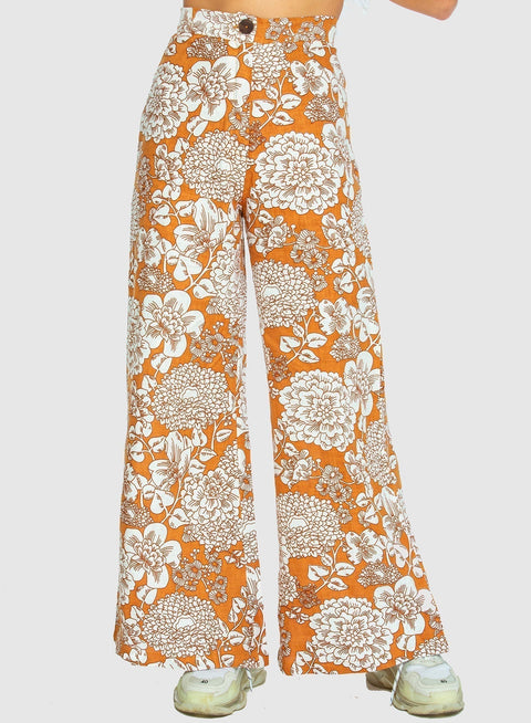 State Of Georgia I BOARDWALK LINEN PANT Wallpaper Almond