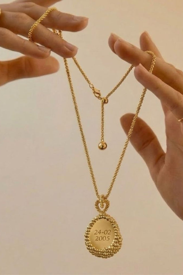Arvino | Golden Riverstone Engrave Necklace