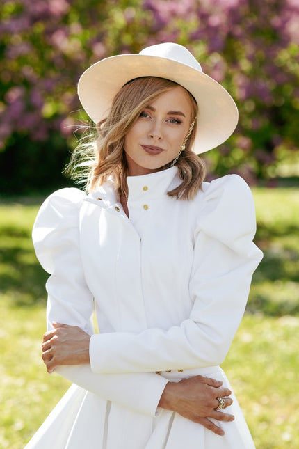 Fitted and flared coat with vintage inspired balloon-styled sleeves