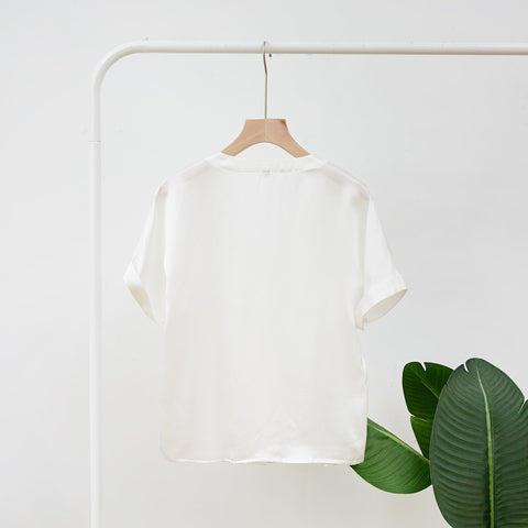 Soft Strokes Silk | Pearl White Soar Pyjamas Top