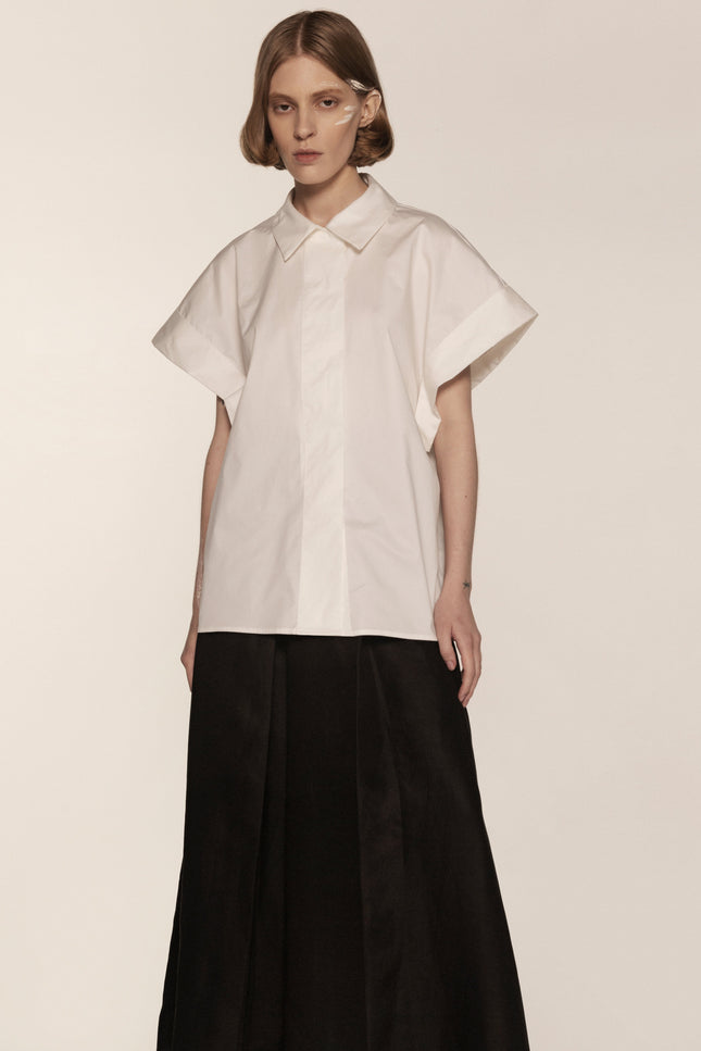 White shirt with shirt sleeves
