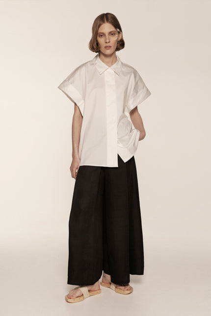 White shirt with shirt sleeves