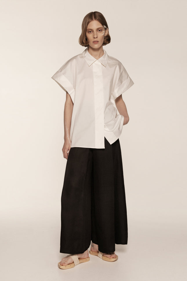 White shirt with shirt sleeves