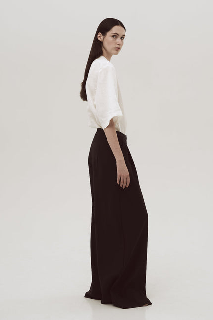 Woolen wide palazzo trousers with pockets. 