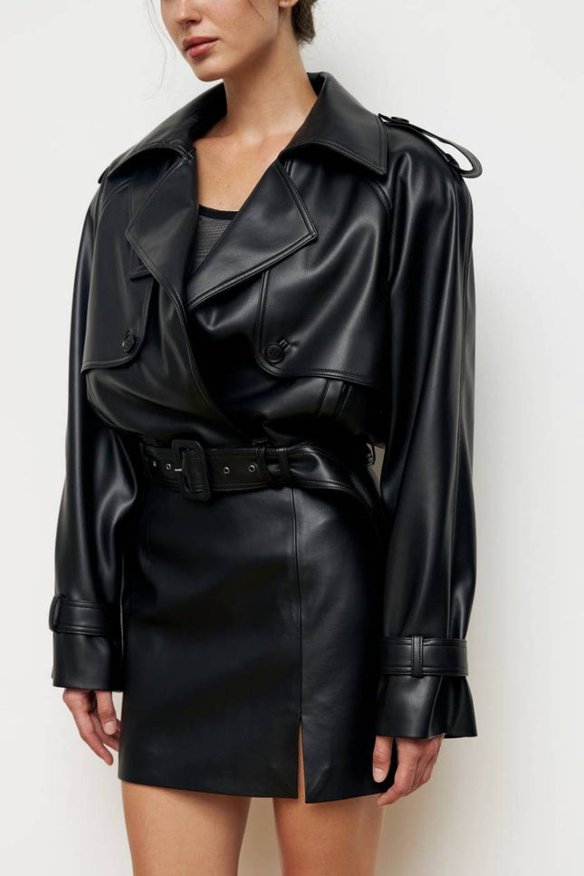 Kolosova | BLACK SHORTED COAT