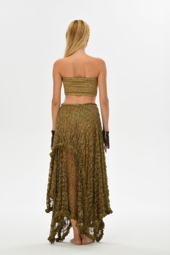Zhenabia | HENA Body in Desert Sand