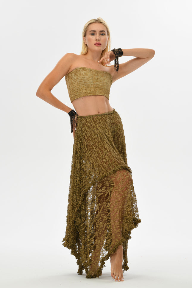 Zhenabia | HENA Body in Desert Sand