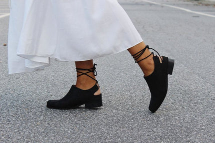 Entrudo | Careto Flat shoes with lace black