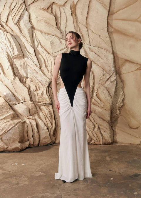 Kolosova | Black And White Maxi Dress