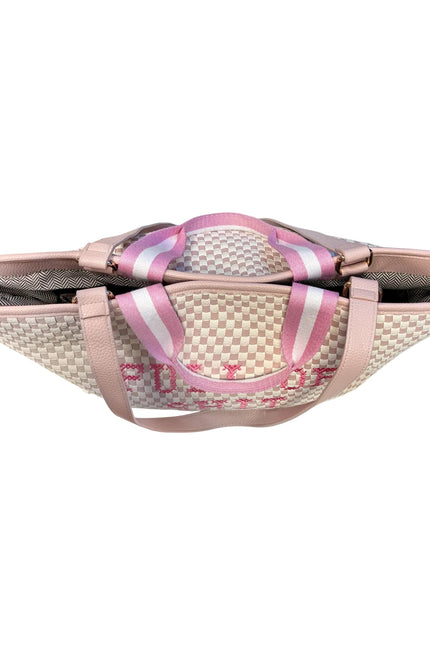 Rose pink Lilly Loves handbag with "Full Of Shit" design, stylish and eye-catching accessory for fashion-forward outfits.