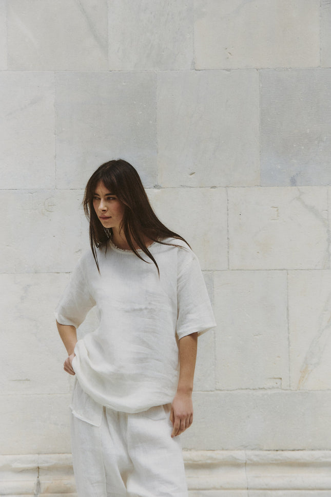 A Perfect Nomad | Peace T-shirt