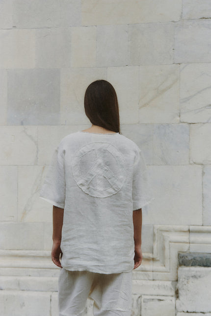 A Perfect Nomad | Peace T-shirt