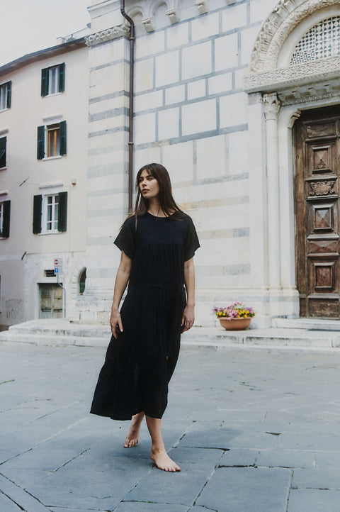 A Perfect Nomad | Her Own Hero Midi Dress