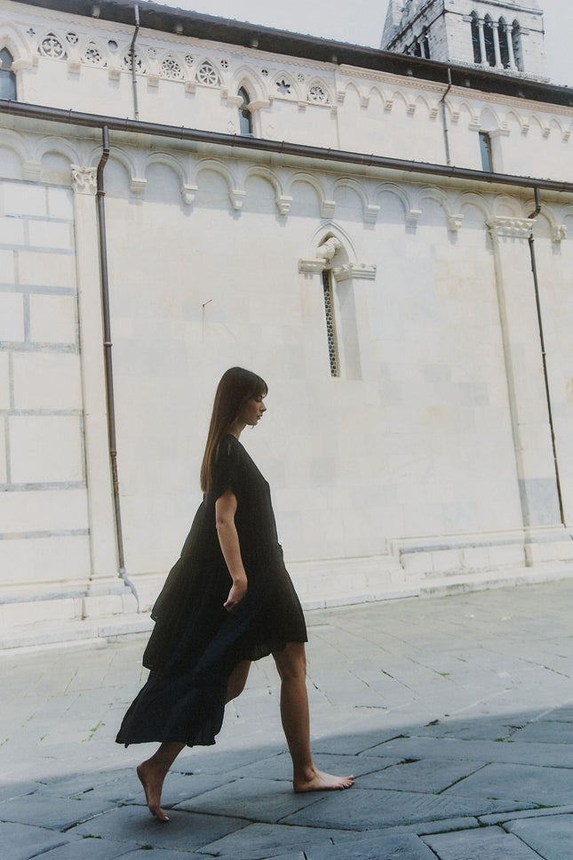A Perfect Nomad | Her Own Hero Midi Dress