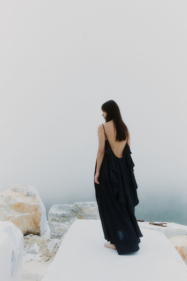 A Perfect Nomad | SILK SYROS - Czarny