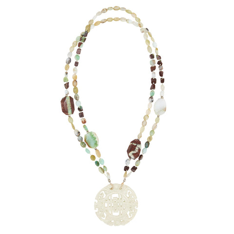 Bess Madrid I Airi – długi naszyjnik z podwójnym sznurkiem z jadeitu, chryzoprazu i peruwiańskiego opalu