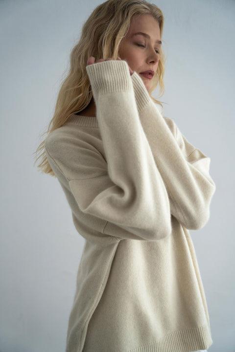 A Perfect Nomad | Brushed Cashmere Oversized Crew
