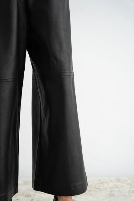 A Perfect Nomad | Trousers Leather Frankie