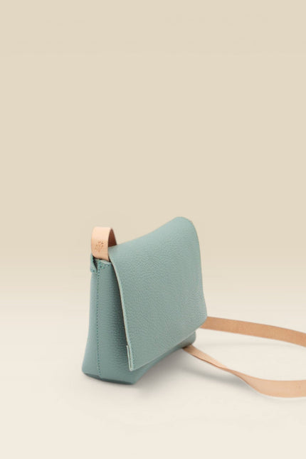 foto producto bolso de piel aramara turquesa oscuro lateral