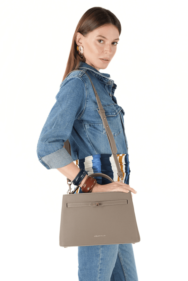 atelier-galin-cube-lock-bag-beige-mink-leather-mid-range-bag-brands-2026-detachable strap
