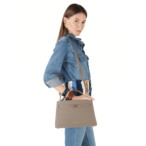 atelier-galin-cube-lock-bag-beige-mink-leather-mid-range-bag-brands-2026-detachable strap