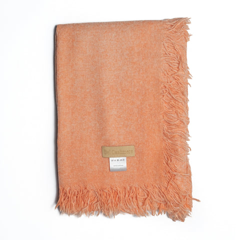 Bel Cashmere | Fular de cashmere fino con flecos naranja empolvado
