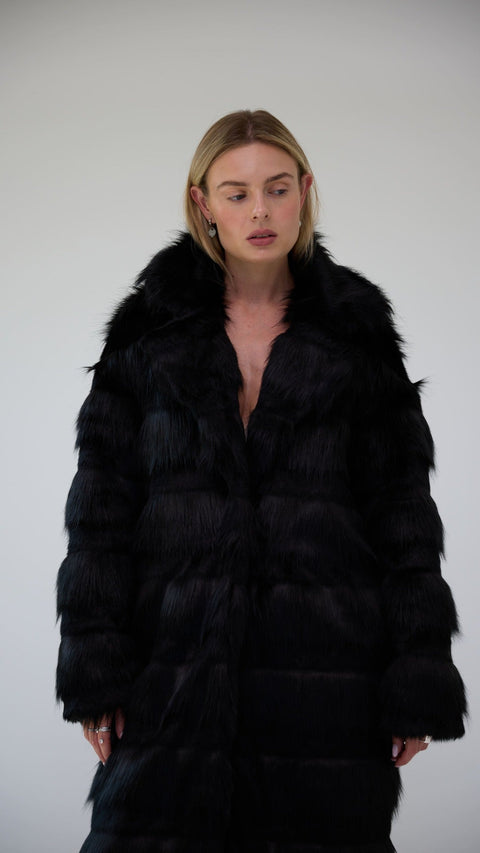 BÚDZIKO | JACQUELINE FAUX FUR BLACK COAT