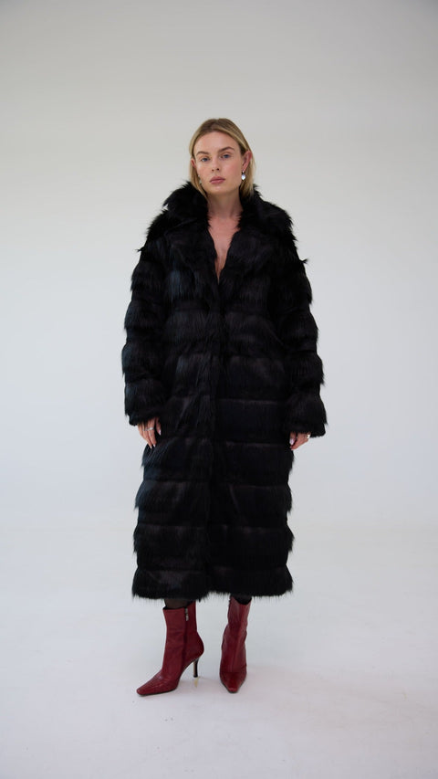 BÚDZIKO | JACQUELINE FAUX FUR BLACK COAT
