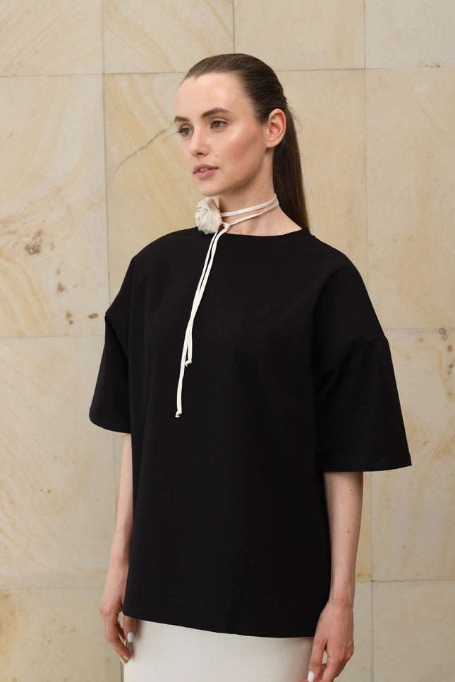 BÚDZIKO | OVERSIZED BLACK SHOULDER PAD TEE