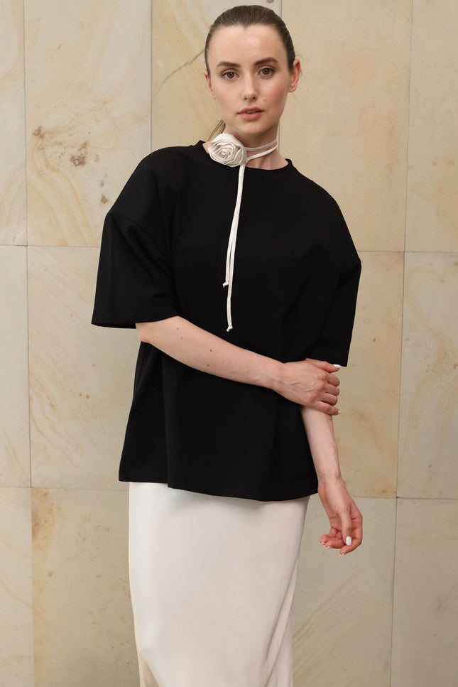 BÚDZIKO | OVERSIZED BLACK SHOULDER PAD TEE