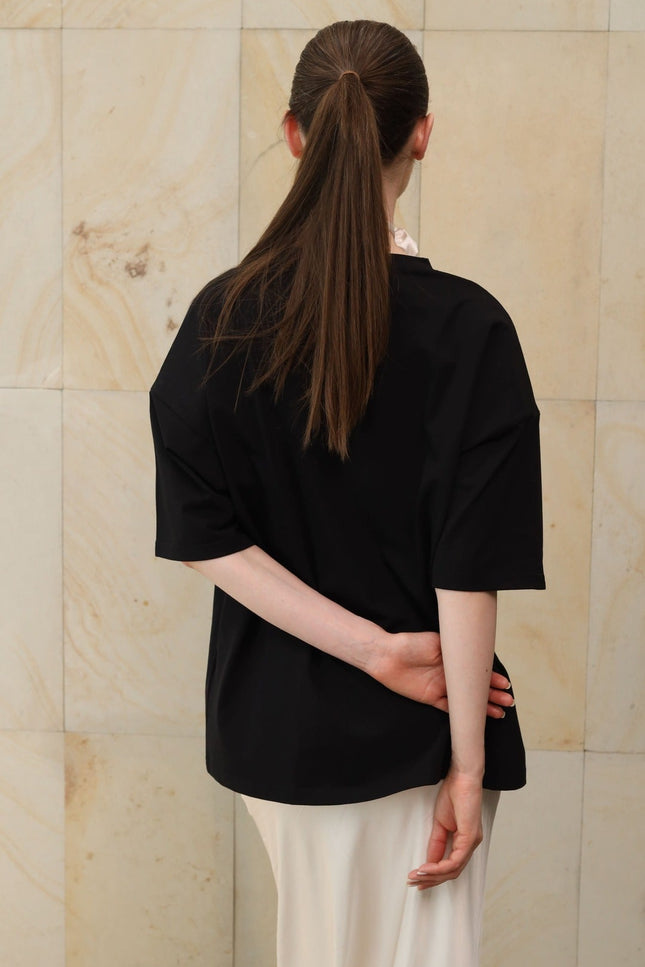 BÚDZIKO | OVERSIZED BLACK SHOULDER PAD TEE
