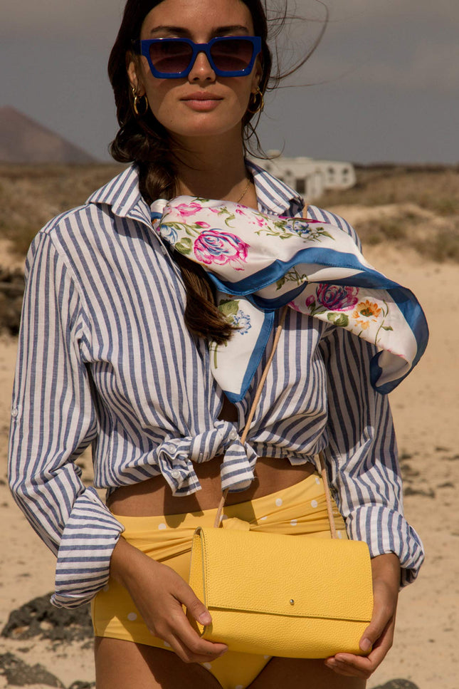 bolso de piel cymbella color mango chica playa fuerteventura 1