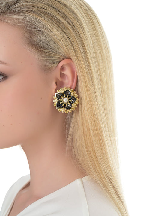 Five p.m. | Bora Bora Black Studs