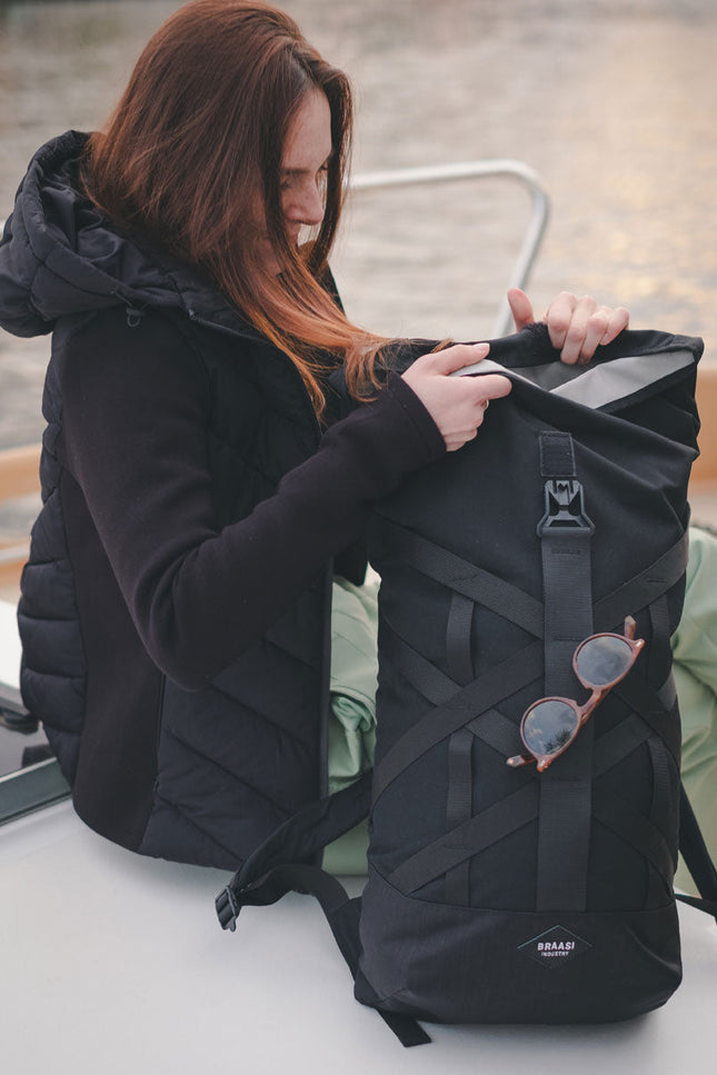 Braasi Industry | Backpack Henry AI Bot