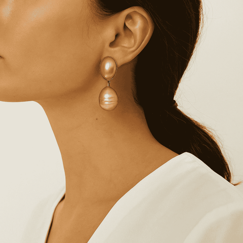 Michael Nash Jewelry | EMMA BAROQUE CHAMPAGNE GLASS PEARL DROP CLIP EARRINGS