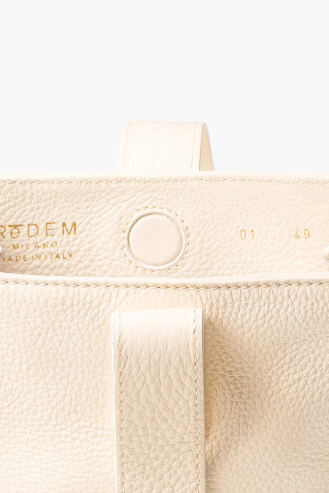 Redem Milano | Middlemist Conchiglia
